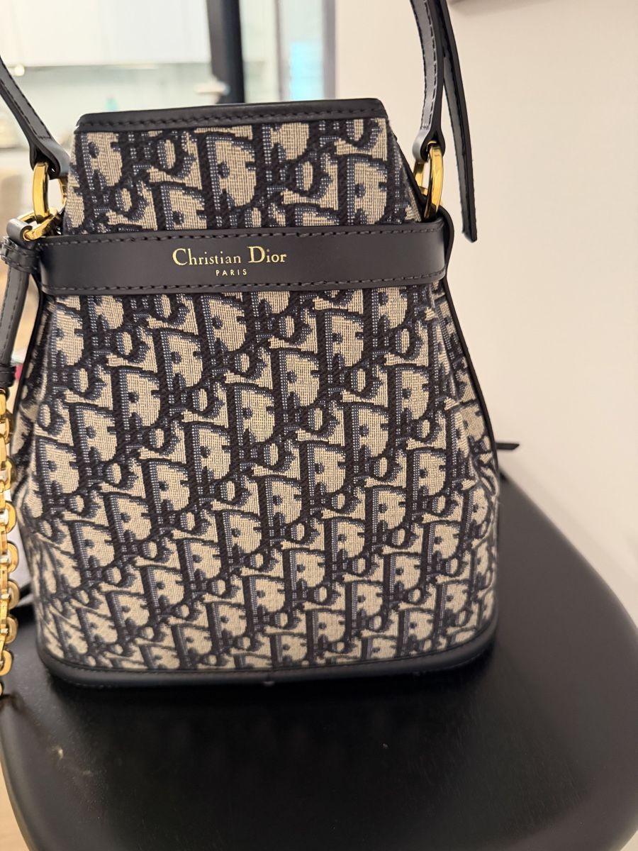 Taschen für Damen: Dior Shoulder Bag Oblique Jacquard – Gebraucht aus Cureglia von lucianboboc 1