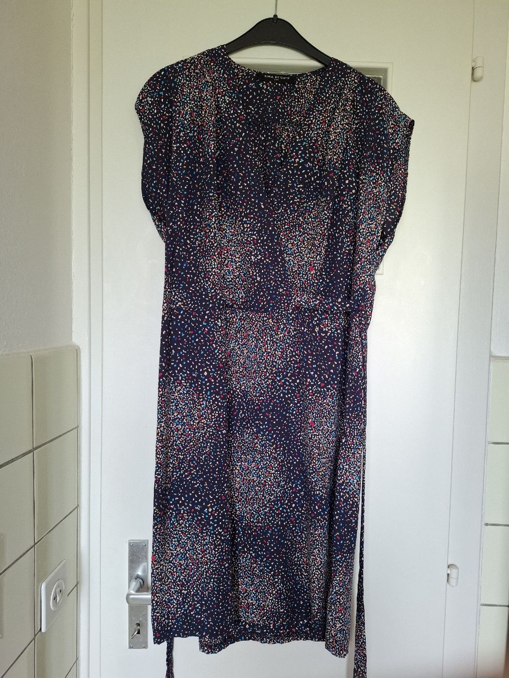 Kleider: Robe portefeuille Vintage – Neu (gemäss Beschreibung) aus La Tour-de-Peilz von Marin_nette 1