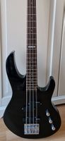 E-Bass schwarz guter Zustand