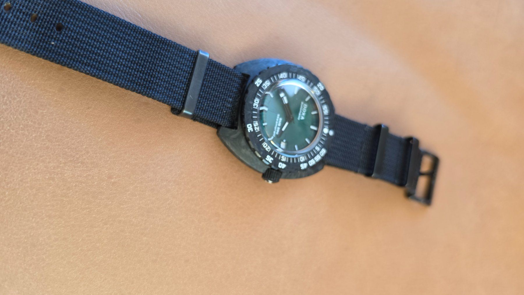 Doxa Orologi: Doxa Sub 300 carbon wie neu – Usato da Aarau Rohr venduto da Olivier5032 8