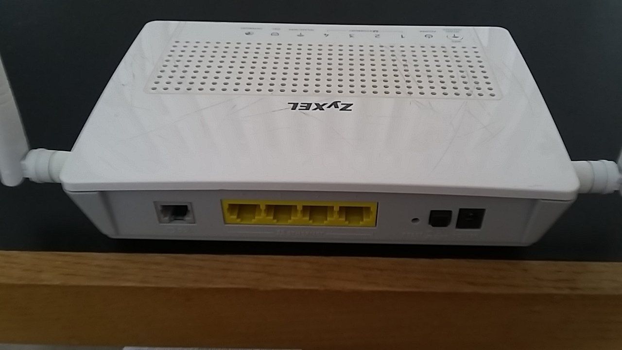Zyxel Modem & Router: ZyXEL Modem/Router – Usato da Zollikerberg venduto da Dogon 4