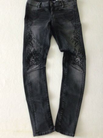 GUESS LOS ANGELES 1931 bedruckte Damen Jeans Schwarz