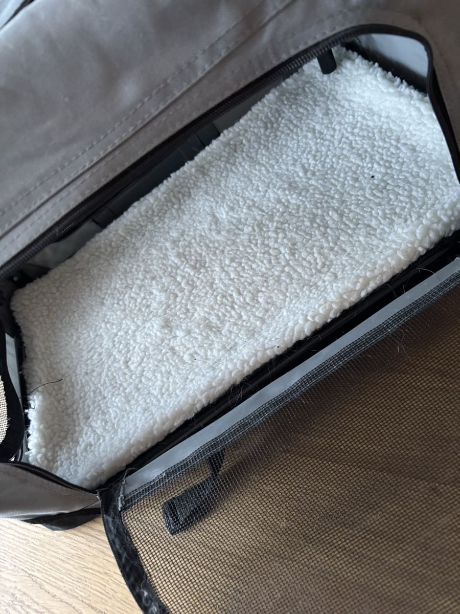 Liege- & Schlafplätze: Transportbox Hunde/Katze – Gebraucht aus Sennhof von lis_5kby 2