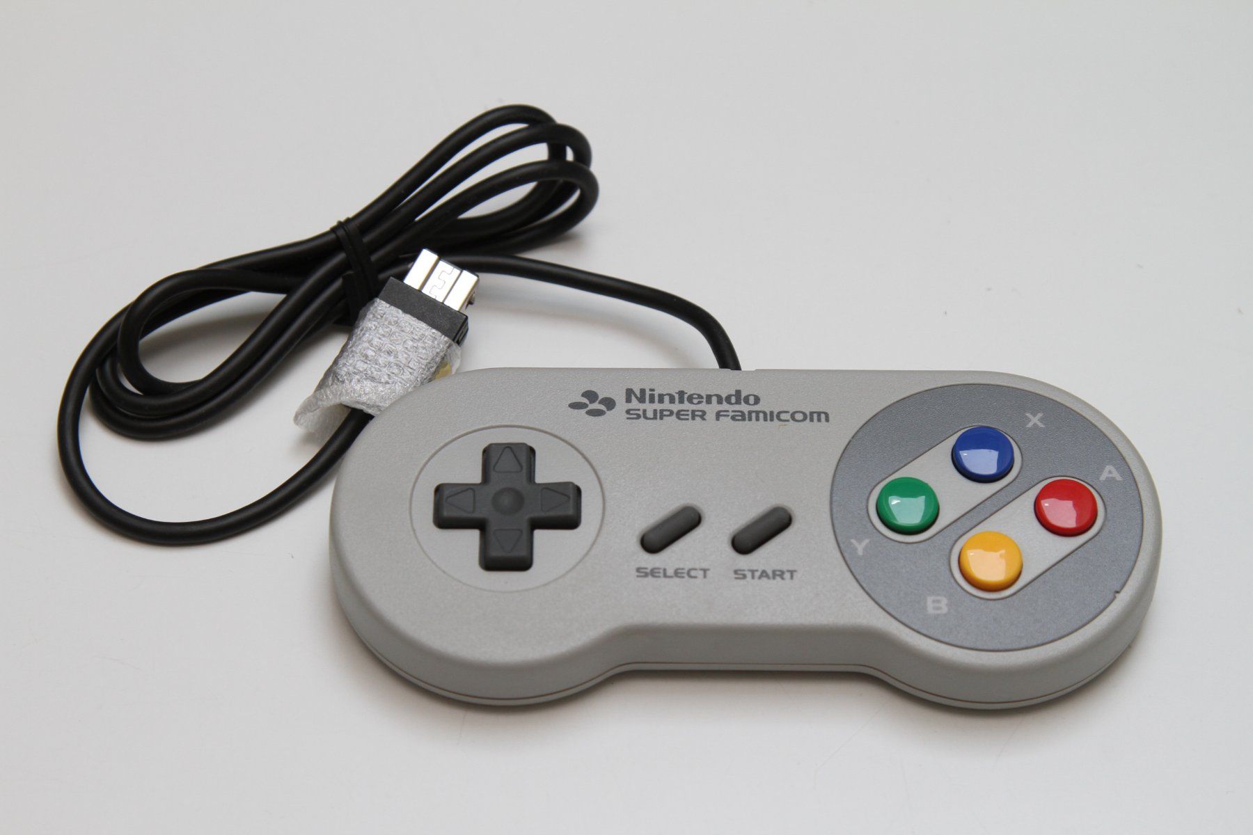 Nintendo Konsolen: Super Nintendo (SNES) Classic Mini – Gebraucht aus Basel von camelot99 2
