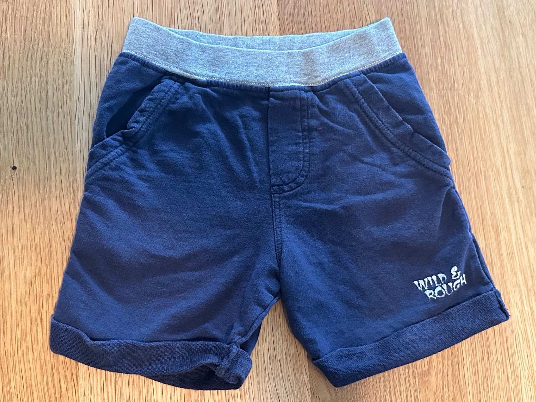 Pantaloni: Shorts, kurze Hose Grösse 80 – Usato da Illnau venduto da Xanny777