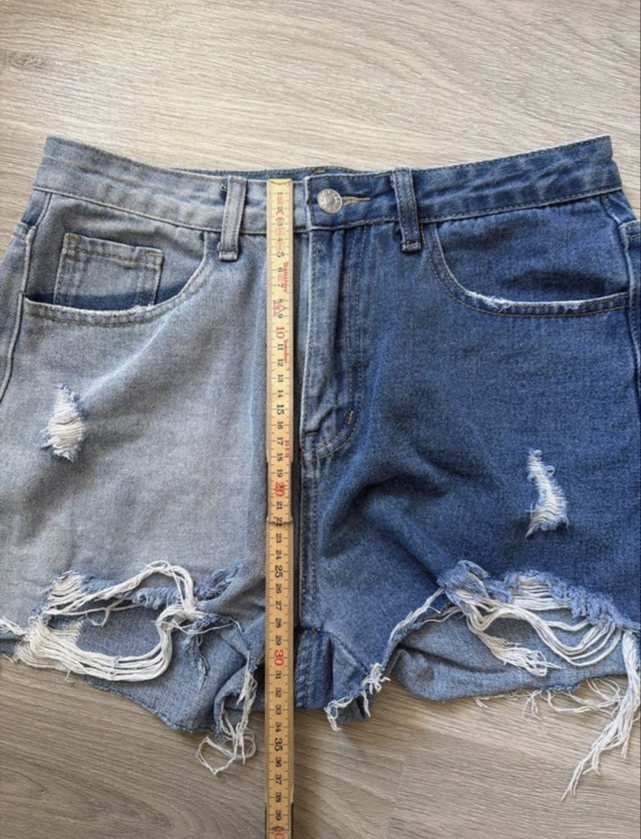 Pantalons: Short en jean bicolore, taille 38 – D'occasion à Fleurier par pao_m6nn 3