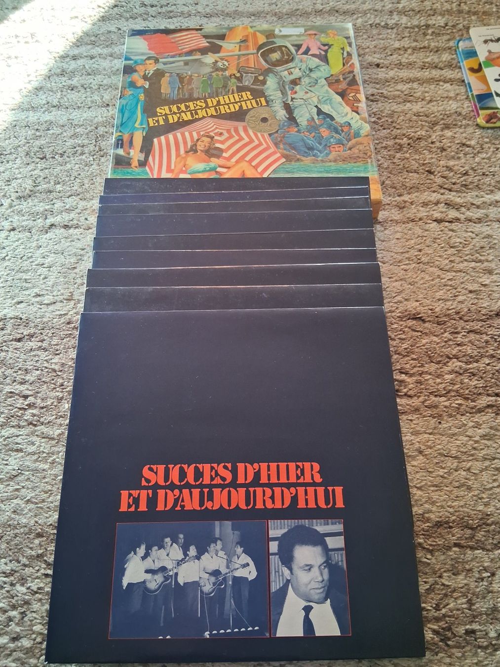 Dischi in vinile: Lot de vinyles "Golden Hitparade" - 3 coffrets – Usato da Aigle venduto da Marcagapit 3