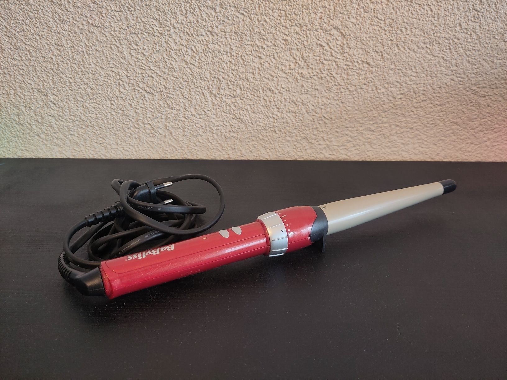 BaByliss Piastre & Arricciacapelli: BaByliss Lockenstab Conical – Usato da Zürich venduto da pho_8nzy