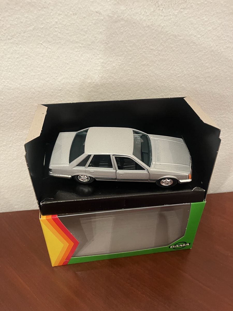 Gama Modellini d'auto: Opel Senator A von Gama - Topzustand 1/25 – Nuovo e nell'imballaggio originale da Wabern venduto da Housi78 2