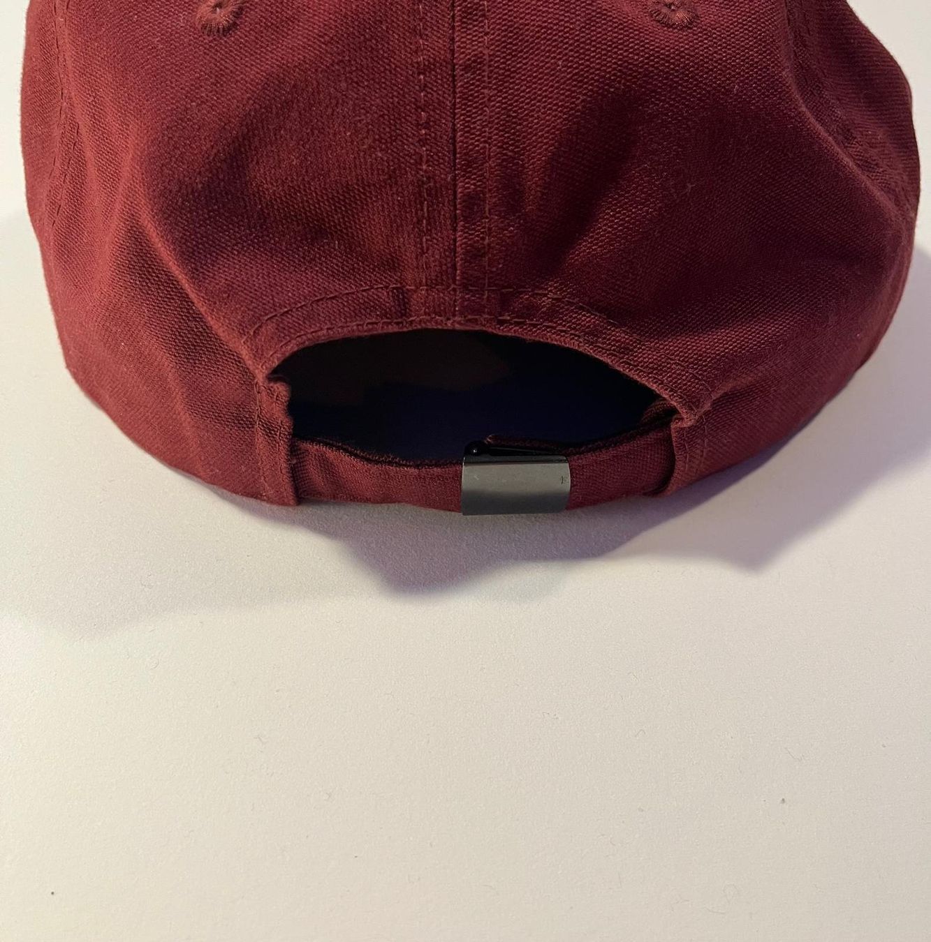 Nike Copricapi, berretti & cappellini: Bordeauxrote Nike-Kappe – Usato da Dornach venduto da mkh_8yst 1