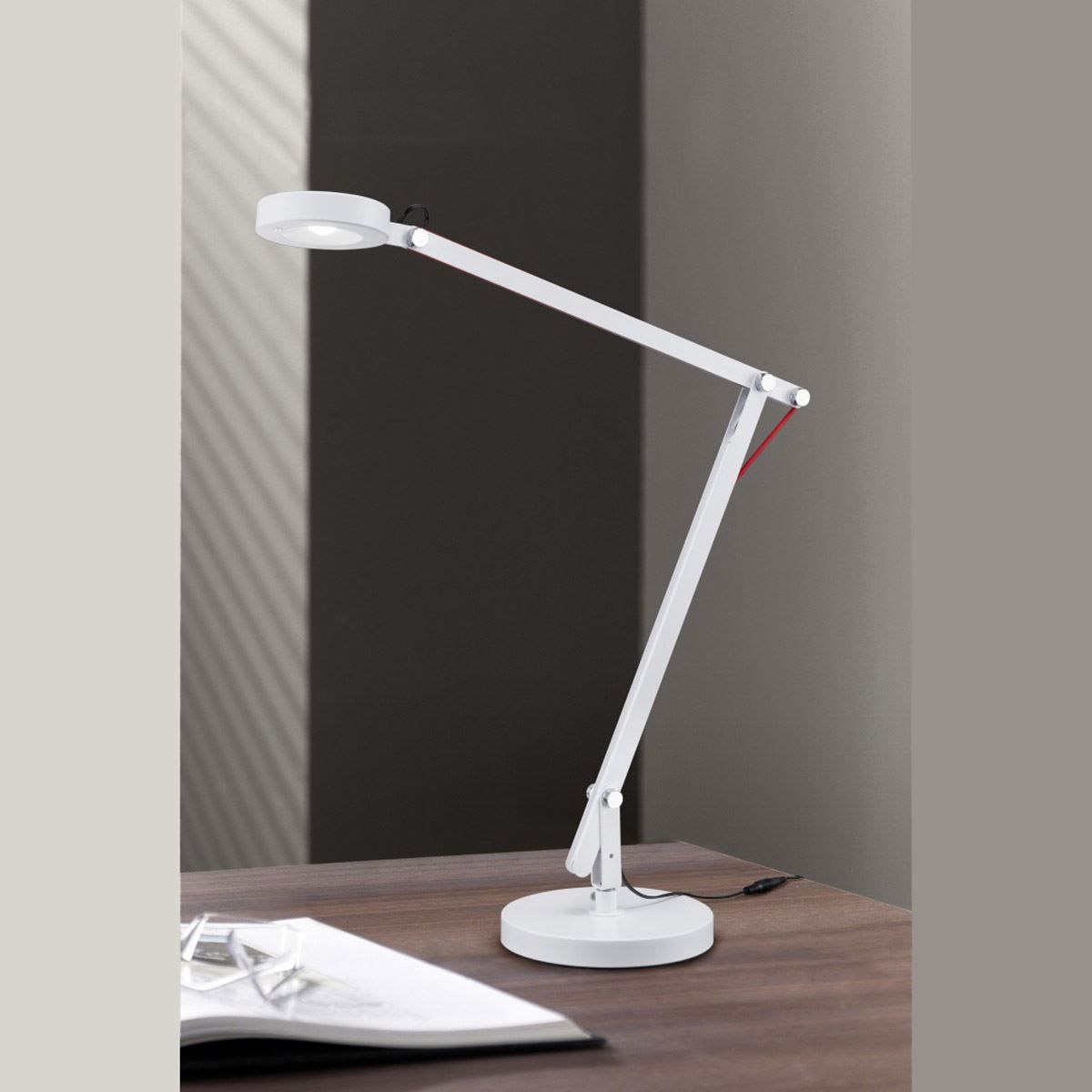 Lampade: Tischleuchte, 90 cm Höhe, Weiss – Nuovo (secondo la descrizione) da Kreuzlingen venduto da Smart-Light 2