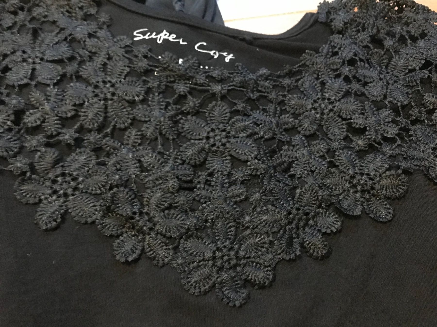 T-shirt: 4 schwarze Shirts Gothic – Usato da Freudwil venduto da Feenland2010 2