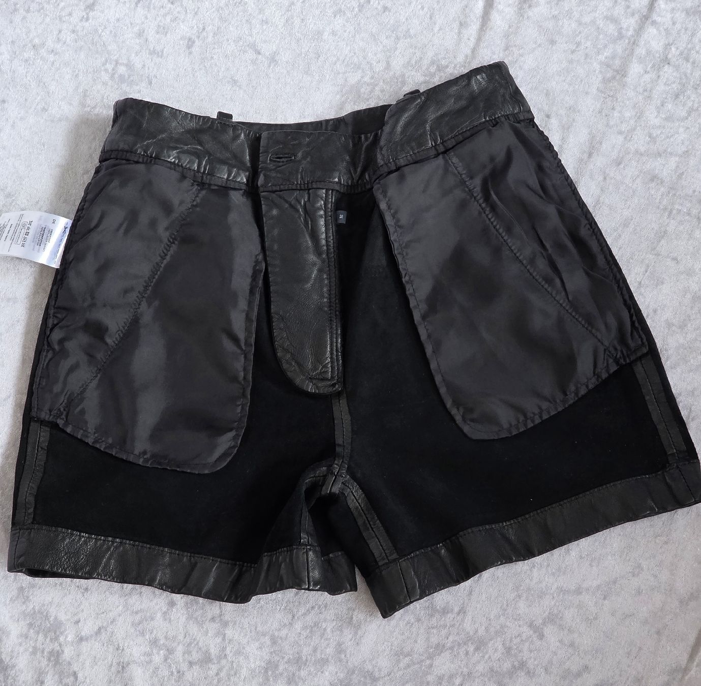 Marc O'Polo Pantaloni: Leder-Shorts-Marc O'Polo – Nuovo (secondo la descrizione) da Pfäffikon SZ venduto da hrs_k2tn 4