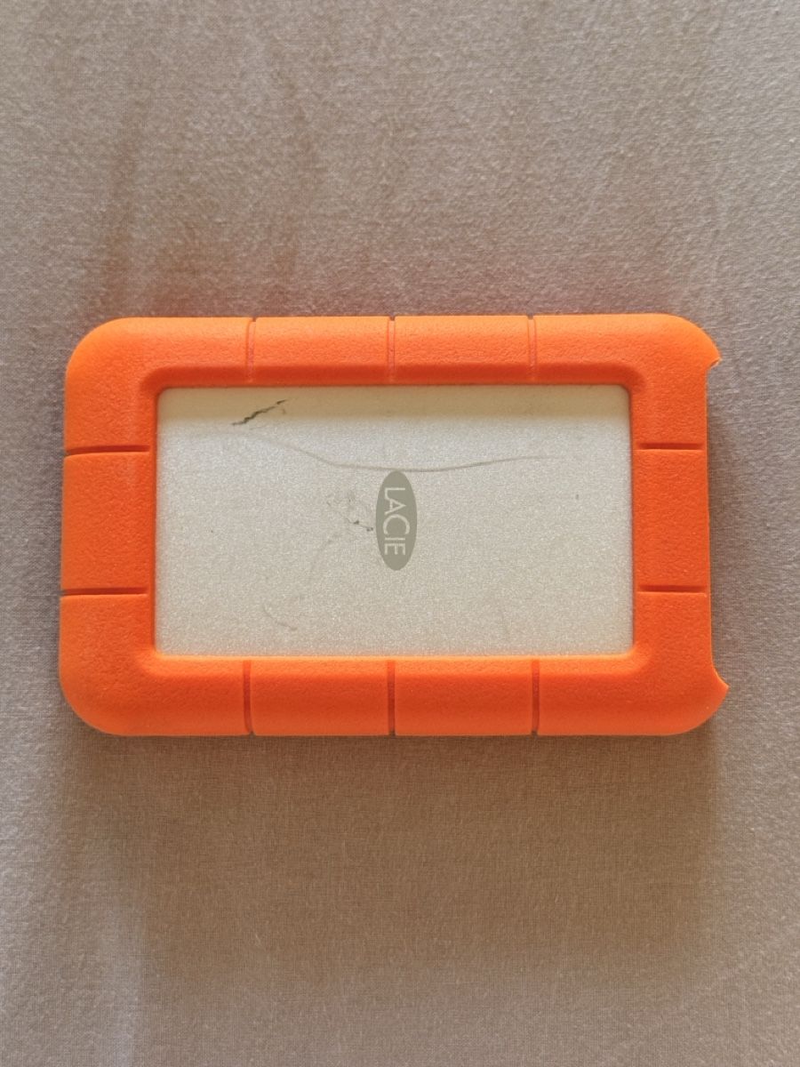 Lacie Dischi rigidi: LaCie Rugged USB-C 2 To orange – Usato da Basel venduto da RaykoShop