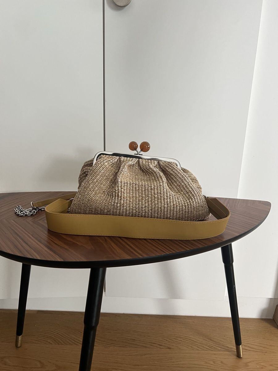 Max Mara Sacs femmes: Pasticcino bag Max  Mara rafia  – D'occasion à Vevey par Stef_couture