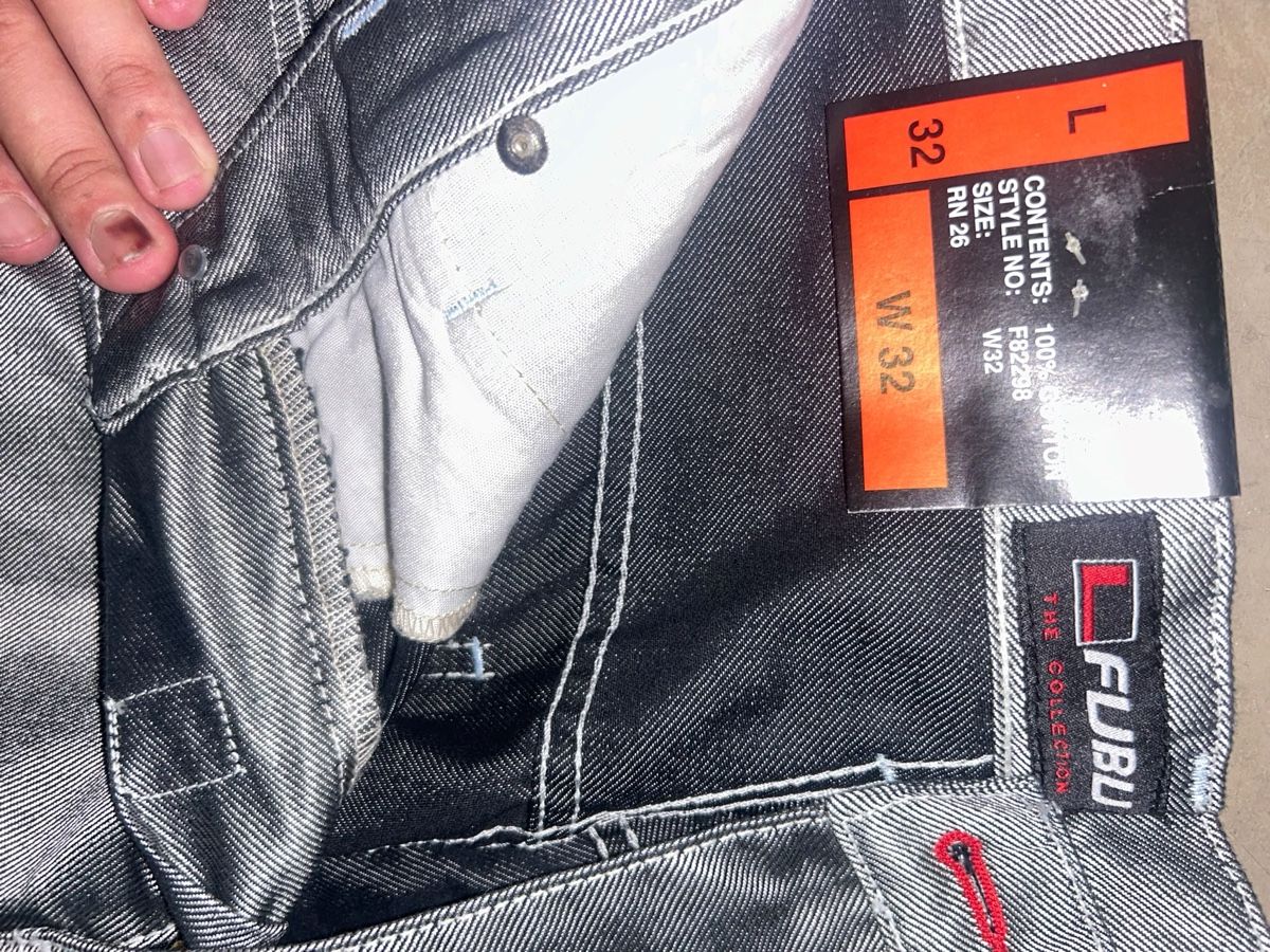 Fubu Hosen: FUBU SILVER PANTS – Neu und originalverpackt aus Sennhof von spider605 3