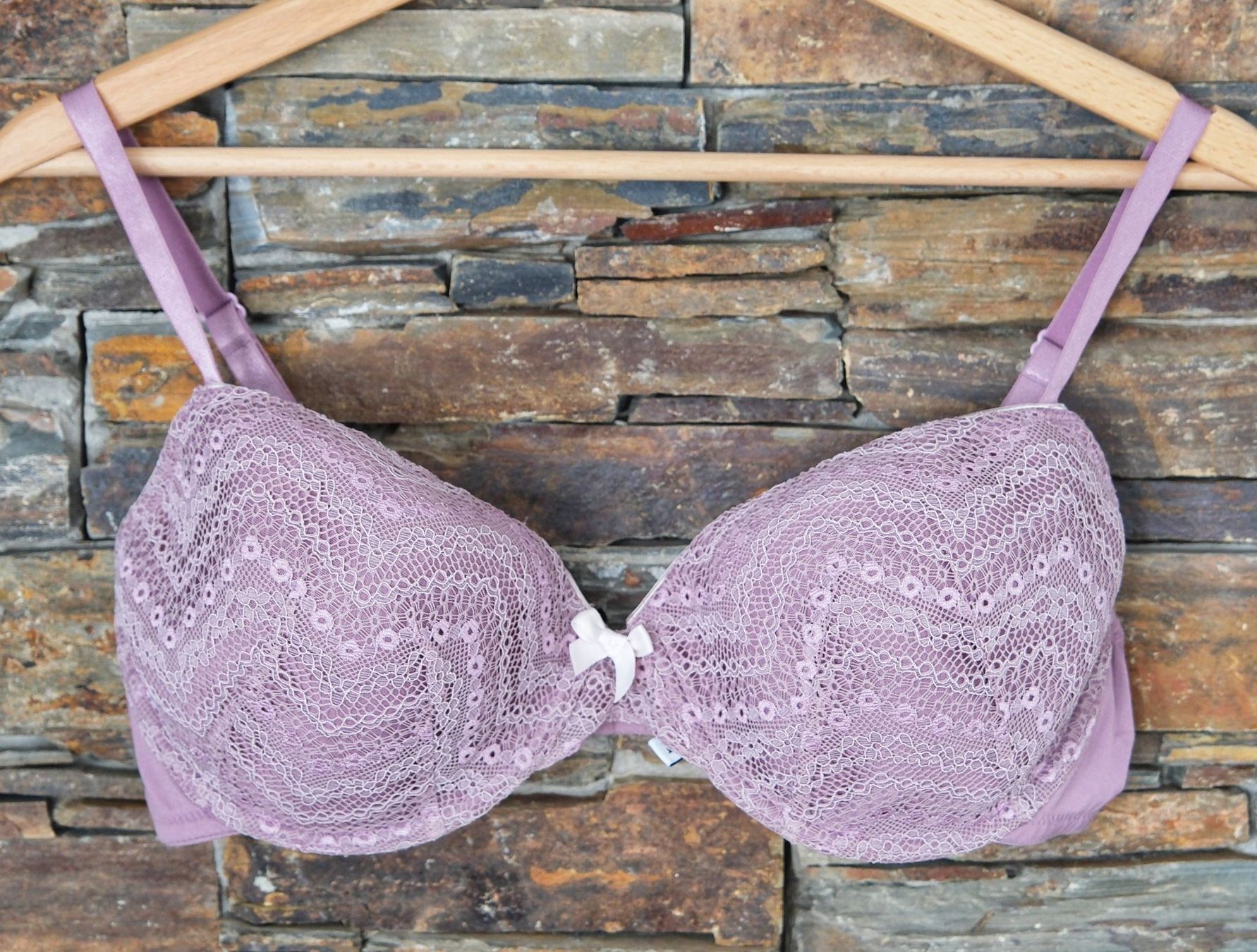 Beldona Altra biancheria intima: BH Beldona Gr. 80D lila – Usato da Wohlen AG venduto da Exitburn