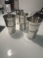 4 Blechbecher Baehler Zinn 95% mit Rundboden und Vertiefung