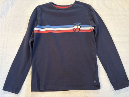 Pullover mit Fussball Motiv