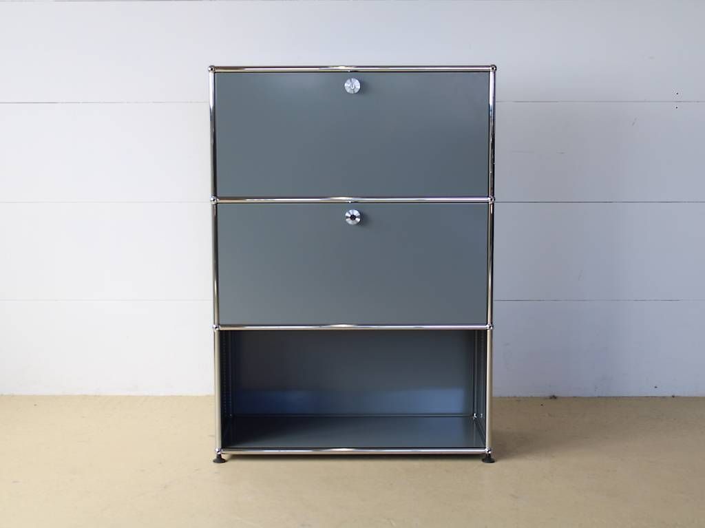 USM Scaffali: USM Sideboard in Mittelgrau neuwertig – Usato da Meinisberg venduto da atelier_TILIJA