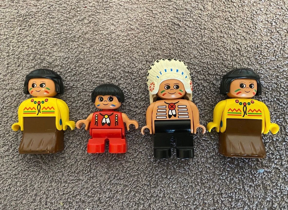 Giocattoli: Lego Duplo Indianerfiguren Set – Usato da Zürich venduto da Miggimaus12