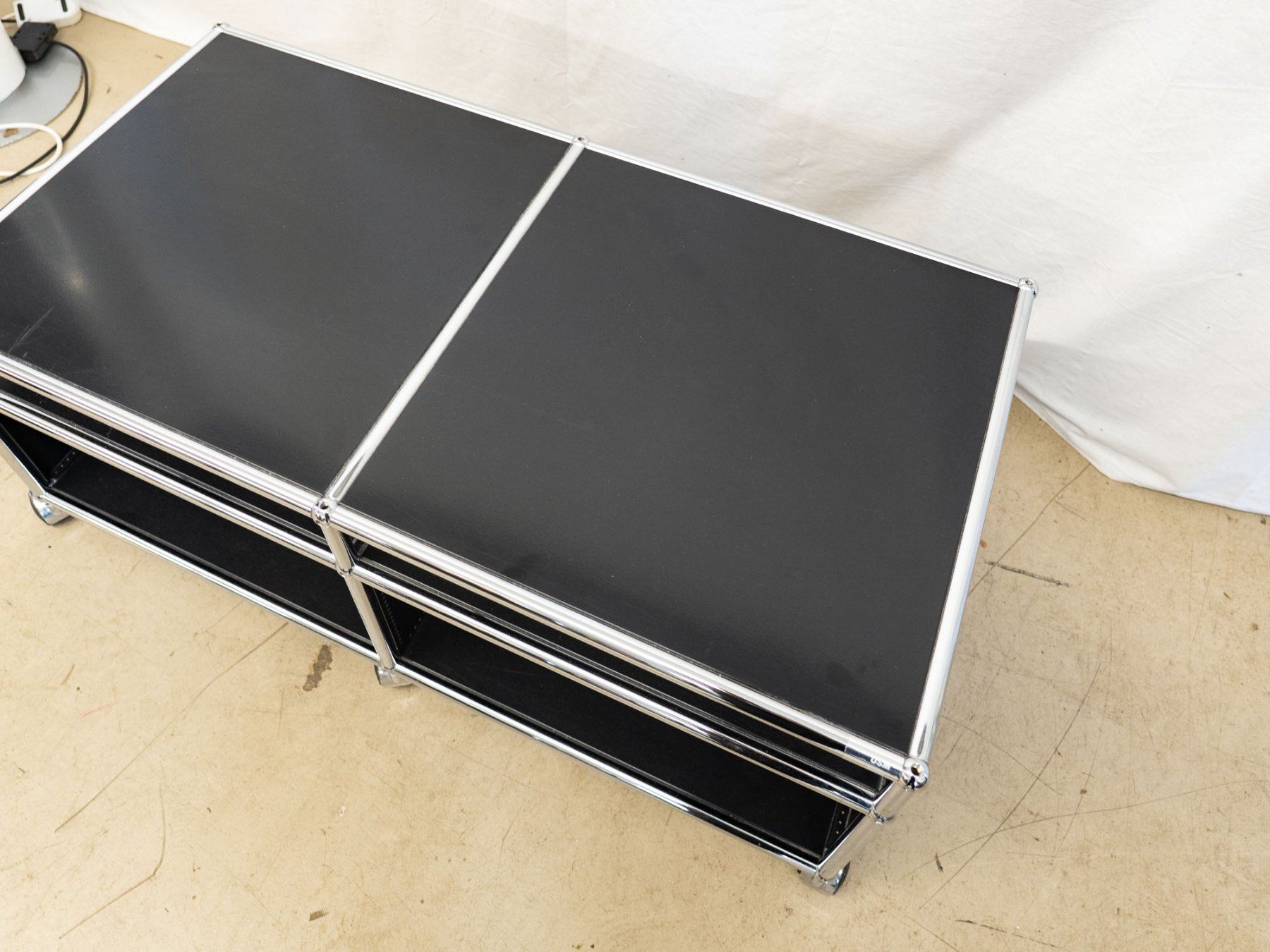 USM Cassettiere: USM Haller Lowboard - auf Rollen, schwarz - Ref. 05/44 – Usato da Au ZH venduto da BrockiAu 6