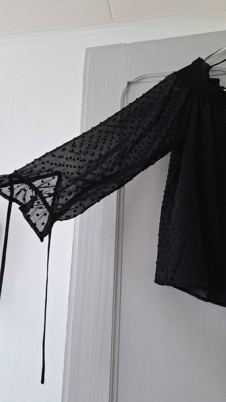 H&M Blusen: Blouse légère noire – Gebraucht aus La Chaux-de-Fonds von matsujun 2