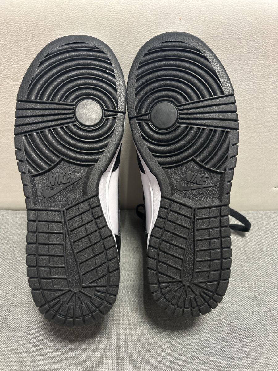 Nike Scarpe da uomo: Nike Dunk High Panda 🐼 Taille 40 – Nuovo (secondo la descrizione) da la chaux-de-fonds venduto da swann88 5
