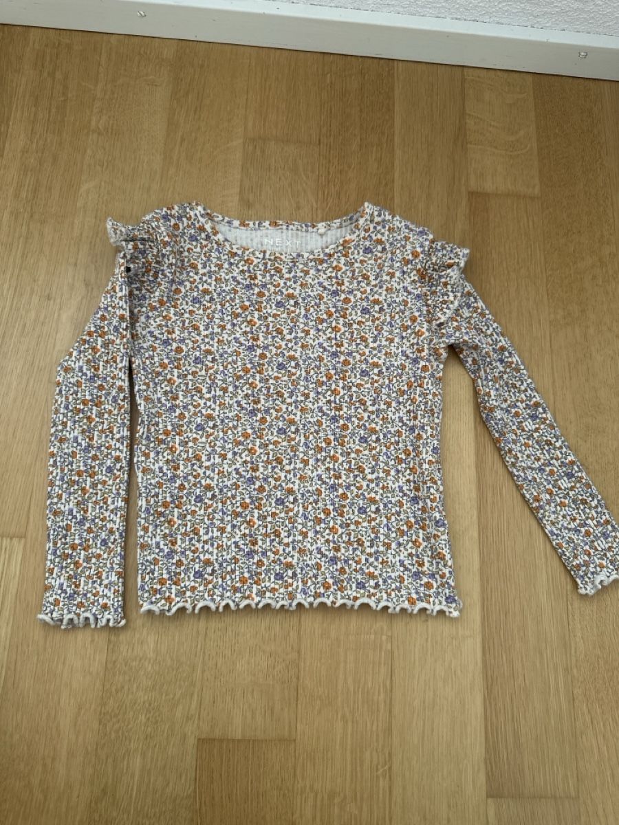 Ensembles coordonnés: Dünne Pullover 98/104 eher 104 – D'occasion à Emmen par meh_xd8c 1