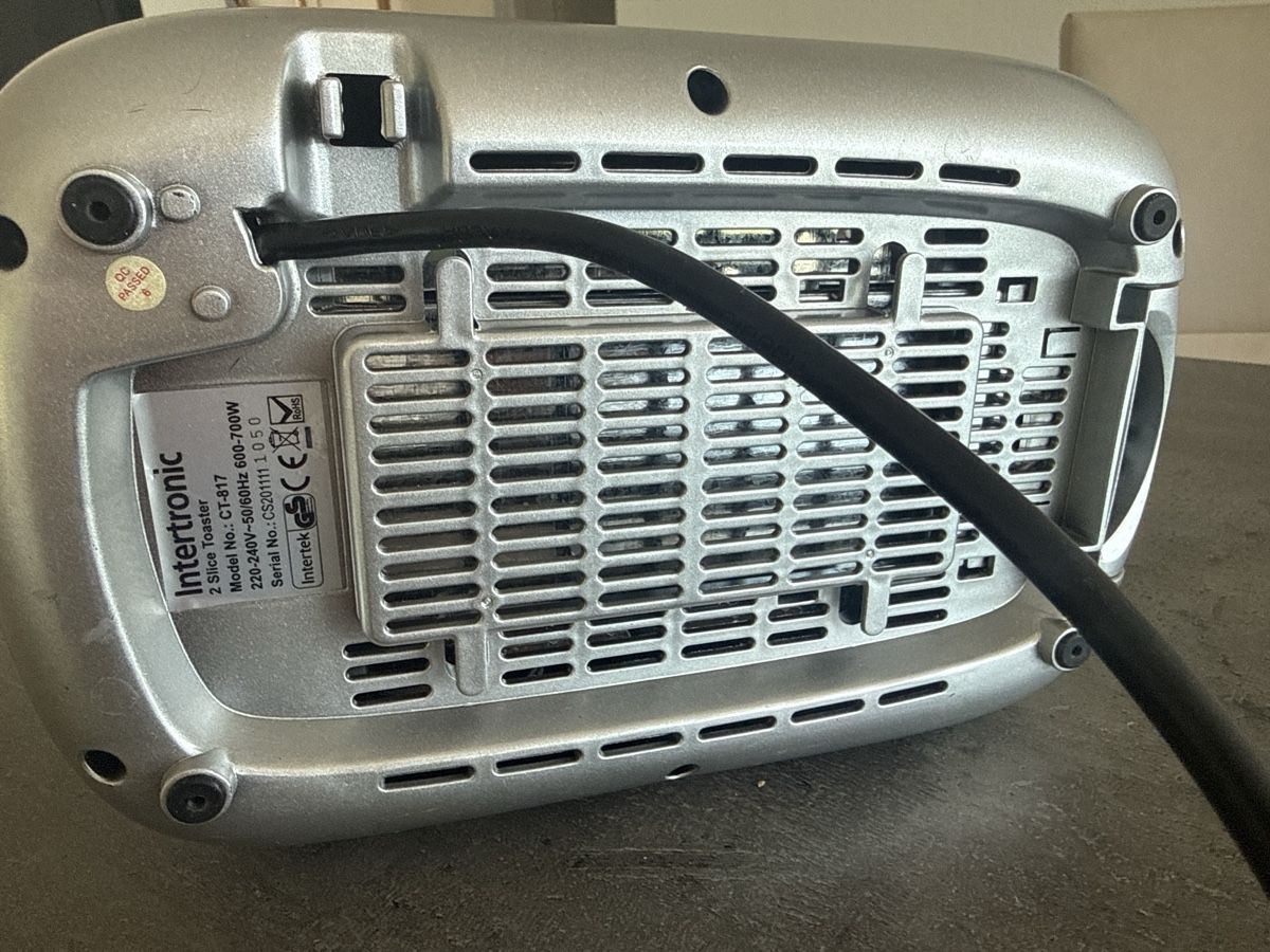 Elettrodomestici da cucina: Intertronic Toaster, schwarz, gebraucht – Usato da Euthal venduto da 99Antik 3