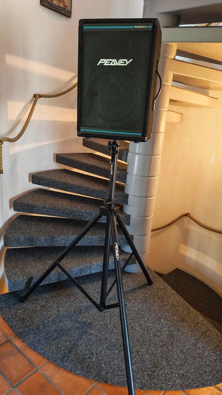 Peavey Haut-parleurs: Peavey Eurosys2 PA mit Stativ – D'occasion à Neuenegg par Heavy_Crown 1