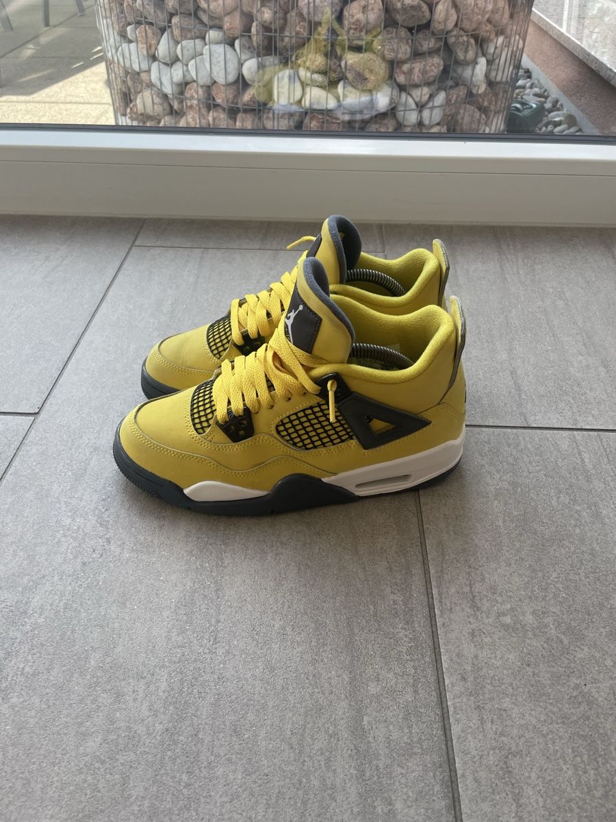 Jordan Herrenschuhe: Jordan 4 – Gebraucht aus Dompierre FR von matmath 4