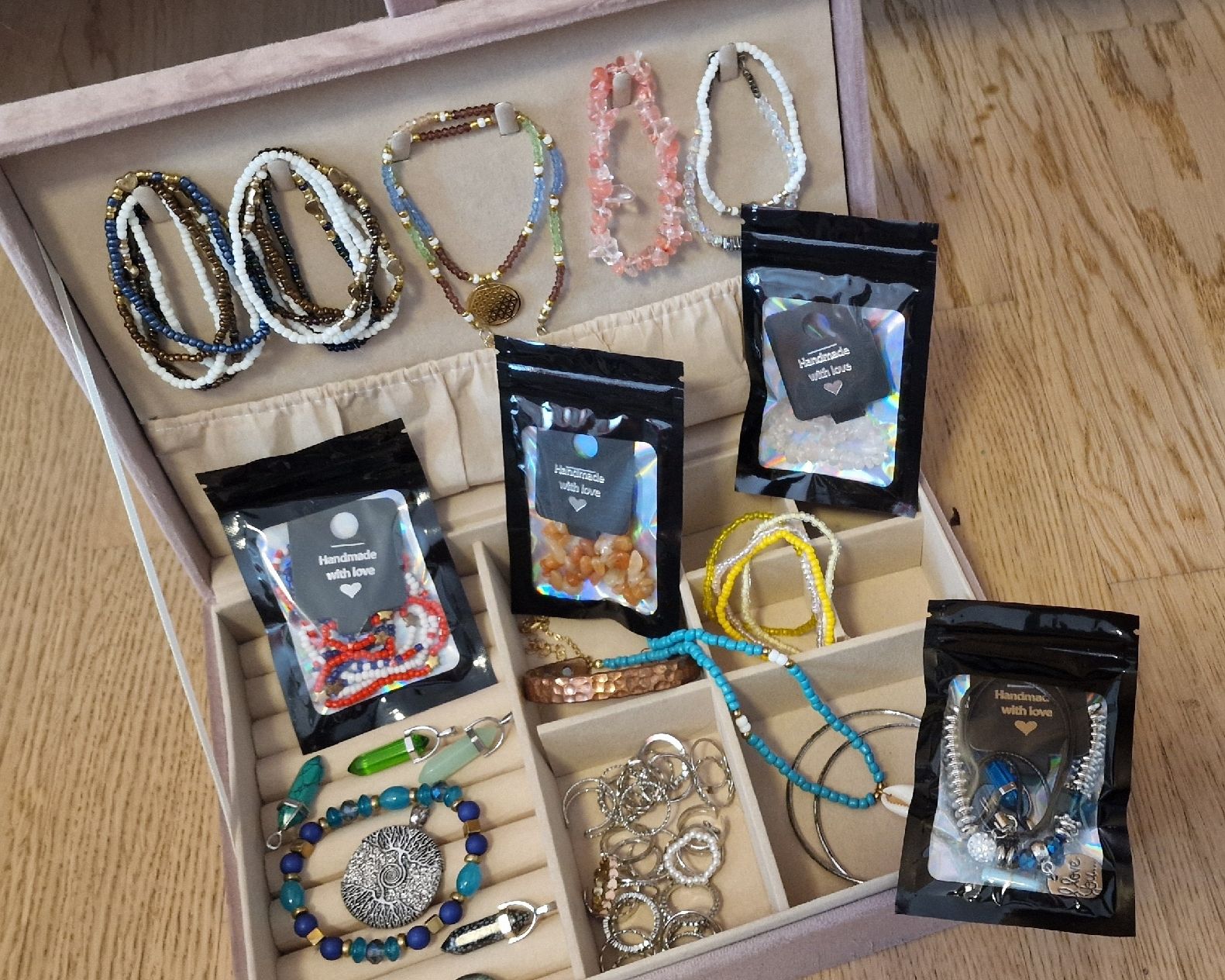 Pendentifs: Schmuckkasten mit Schmuckmix – D'occasion à Arbon par sar_l7ll 2