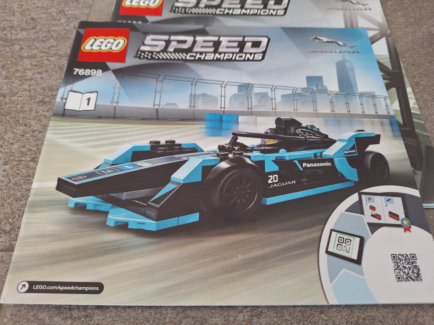Lego Baukästen: LEGO Formula E Panasonic Jaguar Racing, Set 76898 – Gebraucht aus Einsiedeln von  4