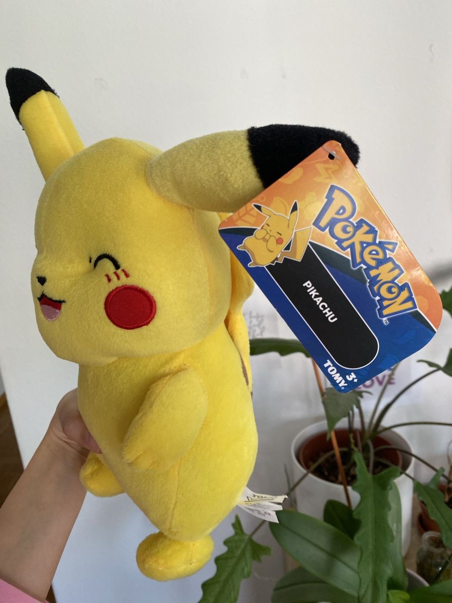 Pokémon Giocattoli: Pokemon Pikachu Plüschtier 30 cm – Nuovo (secondo la descrizione) da Luzern venduto da olivia9022 1