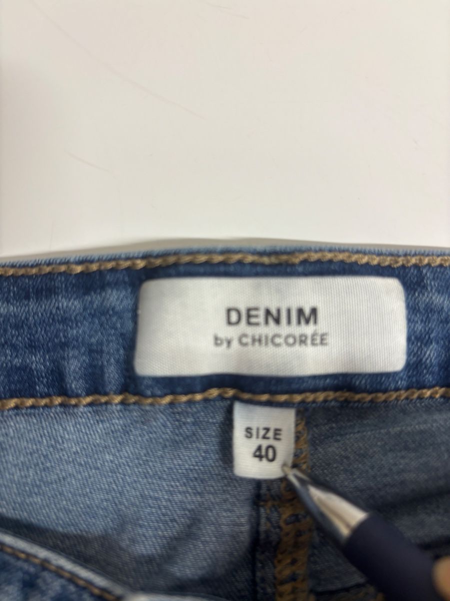 Jeans: DENIM Chicorée Jeans, Grösse 40, – D'occasion à Wallisellen par AS.TZ. 2