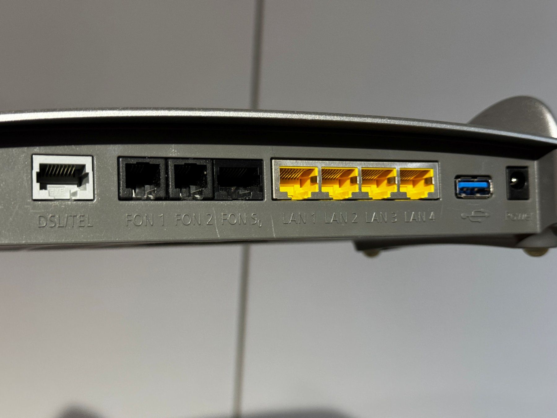 Fritz Modem & Router: Fritz!Box 7490 Edition A/CH – Usato da Flawil venduto da lightstorm77 2
