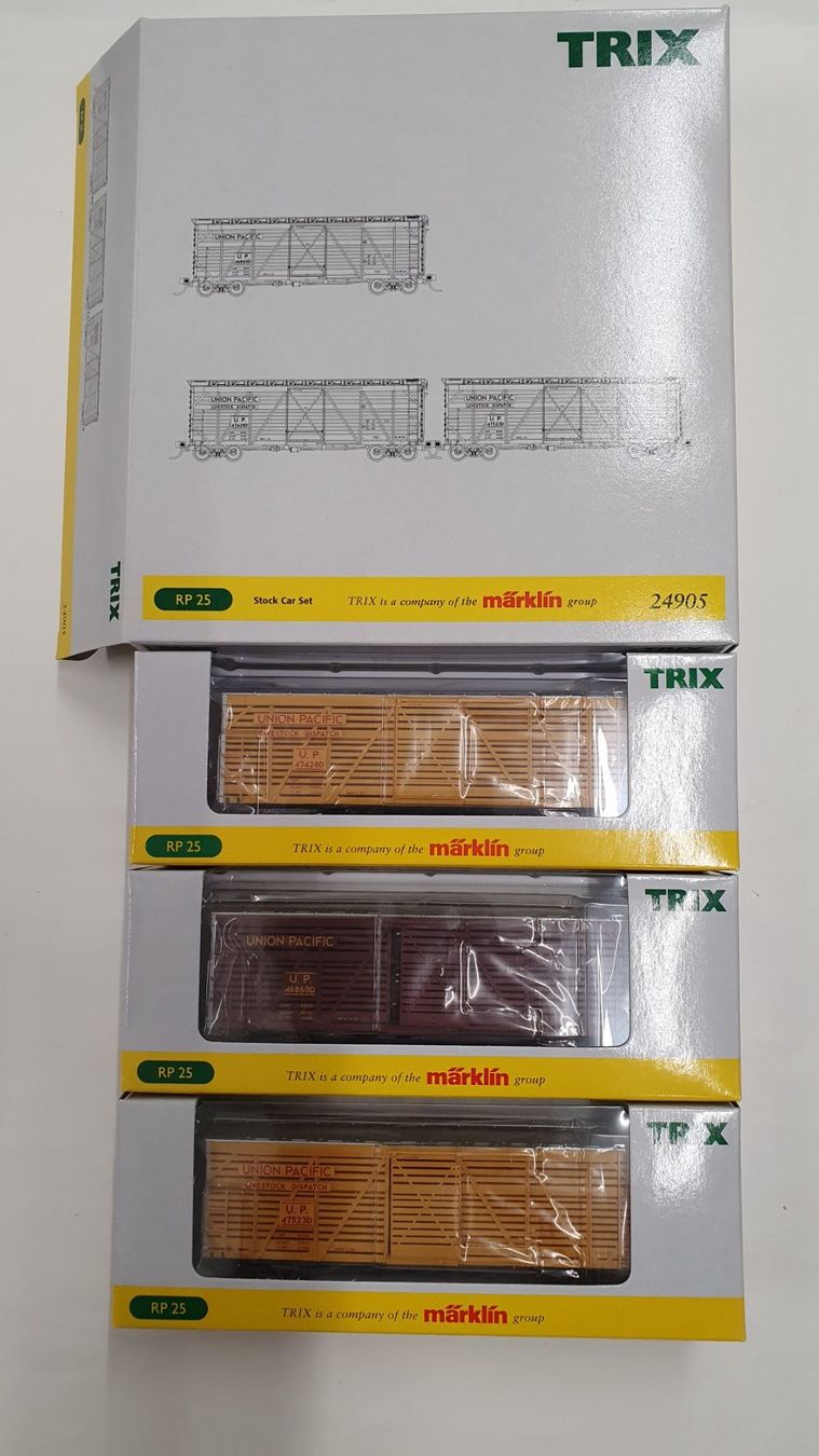 Trix Modellini di ferrovie: TRIX 24905 UP Set Stock Car – Nuovo e nell'imballaggio originale da Würenlos venduto da juruth