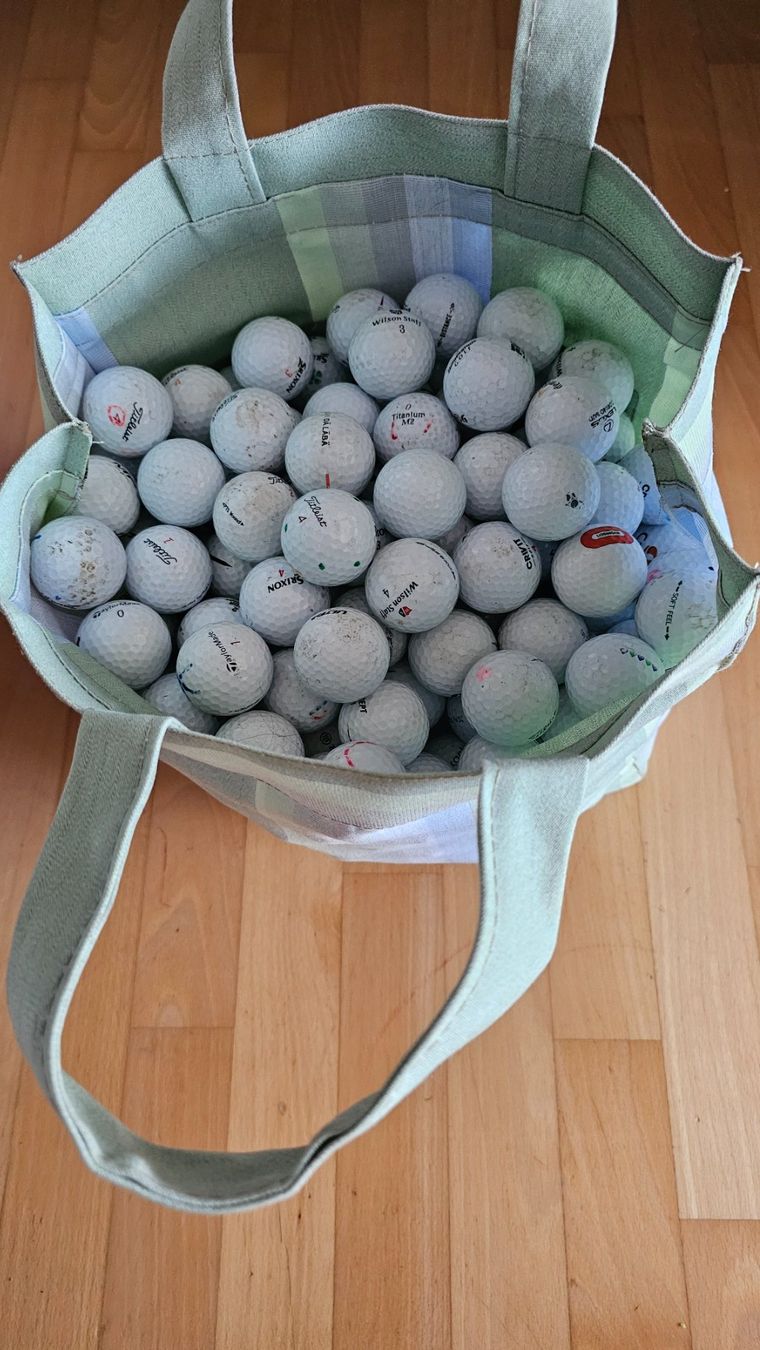 Bälle: Golffbälle gebraucht, ca 14 kg – Gebraucht aus Winterthur von Xerena 1