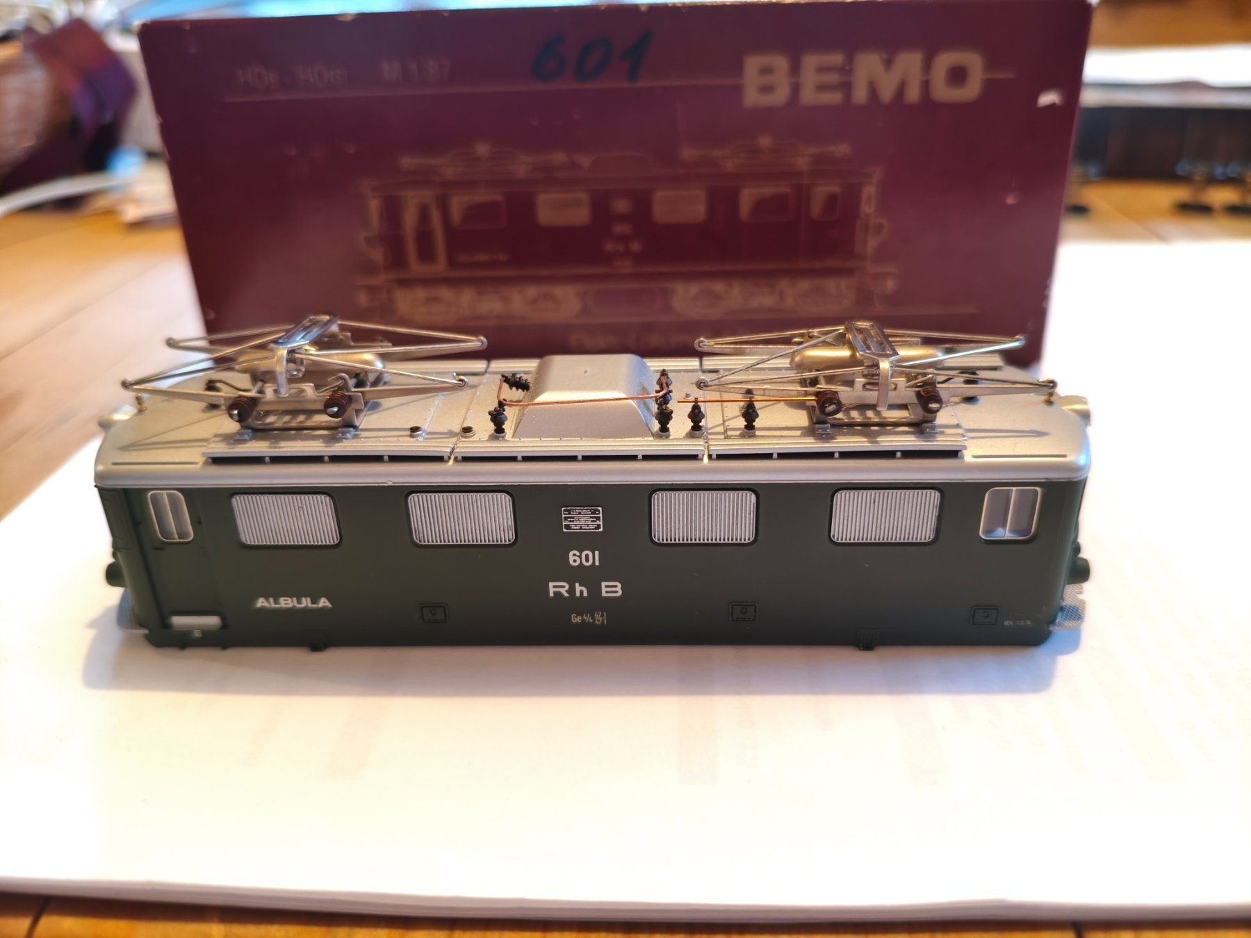 Bemo Modellini di ferrovie: Gehäuse Bemo RhB Ge 4/4 I 601 "Albula" – Usato da Viganello venduto da Calanda747 2