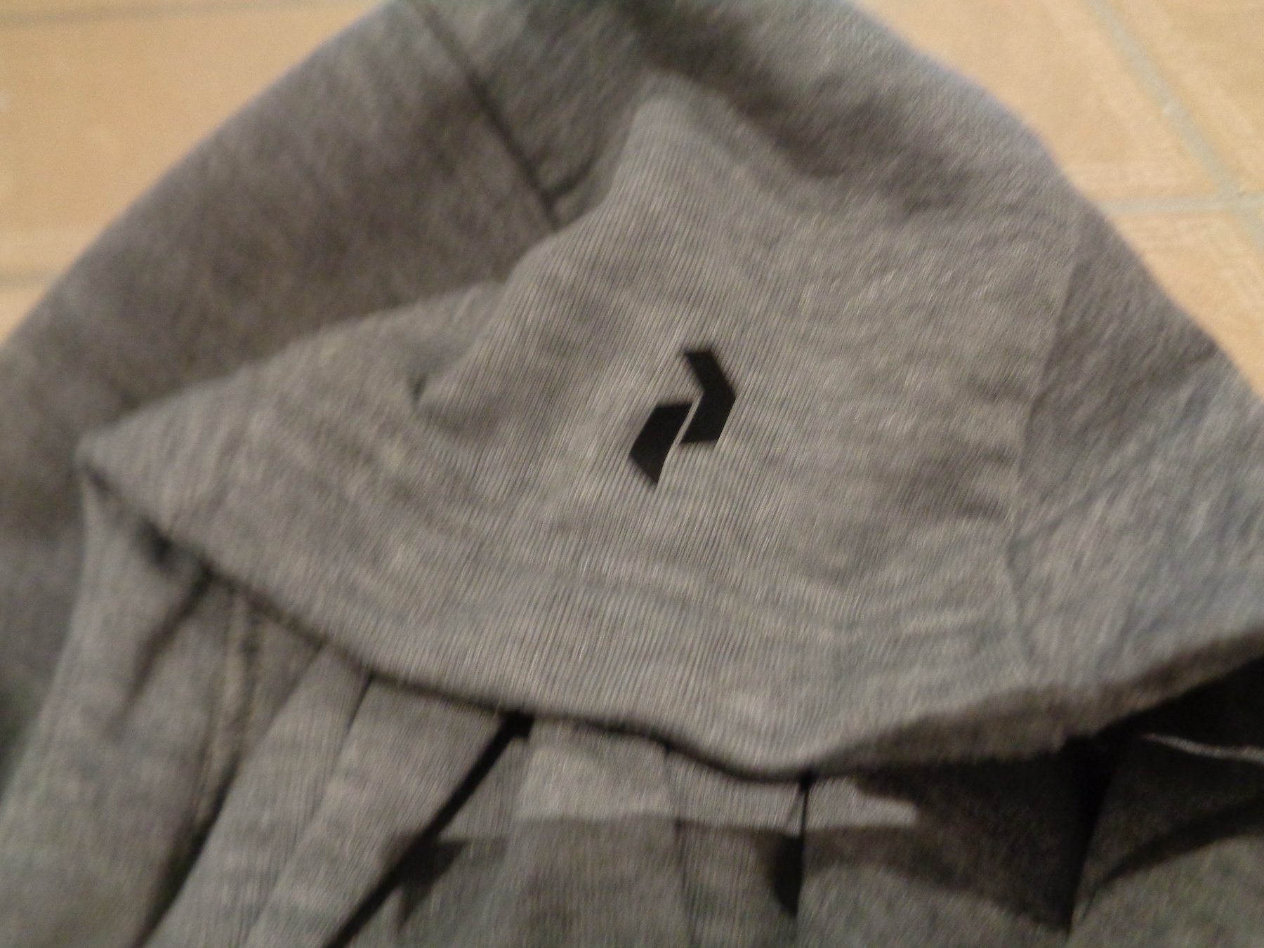 Peak Performance Giacche: Peak Performance schöne Freizeitjacke, S-M NP NP 127 Fr – Usato da Klingnau venduto da Markus14 1