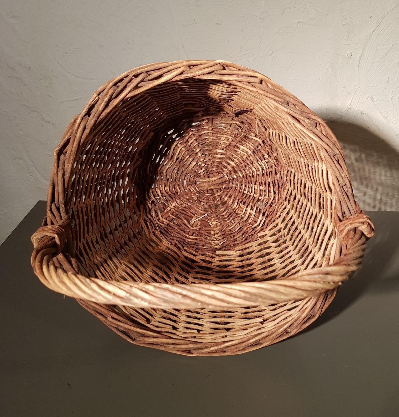 Autres articles pour la maison: Weidenkorb mit Henkel  – D'occasion à Erlenbach ZH par wem_6f9c 1