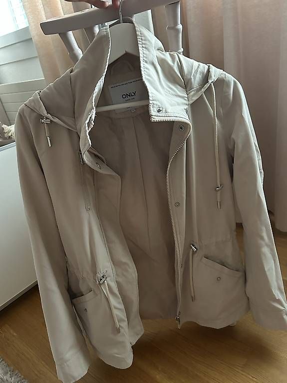 Vestes: Jacke Only – D'occasion à Schüpfheim par car_7slp
