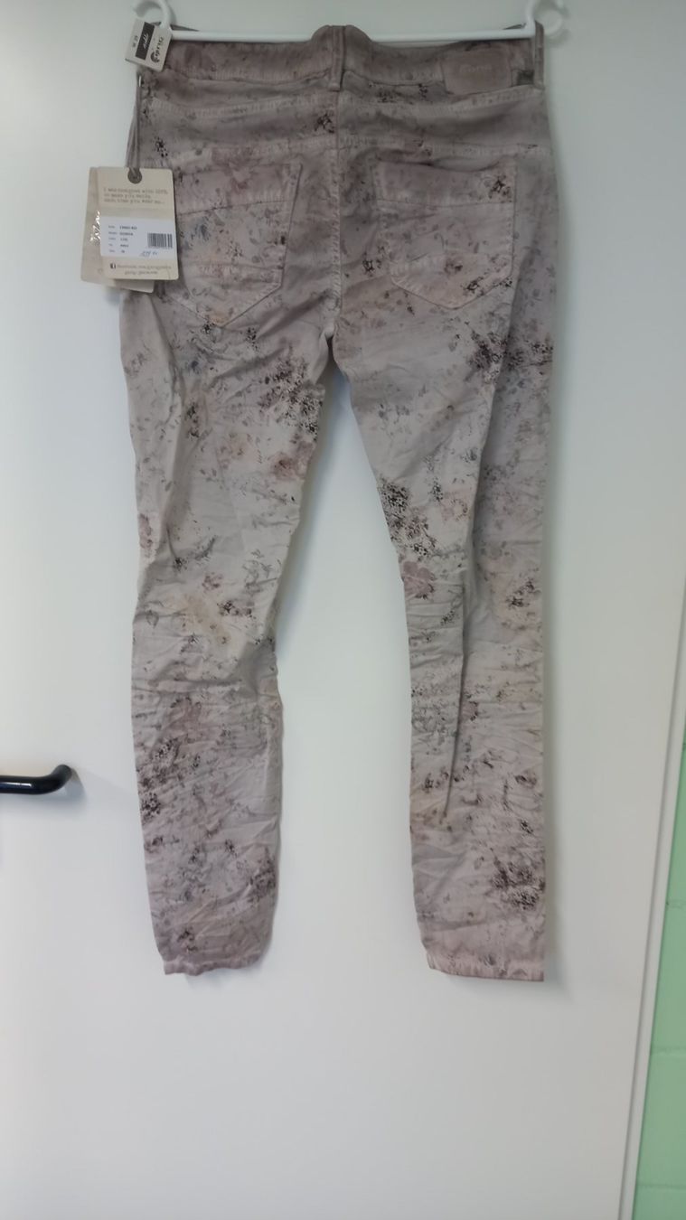 Gang Pantaloni: Gang Hose neu Gr.29 – Nuovo e nell'imballaggio originale da Ennetmoos venduto da enzian24 4