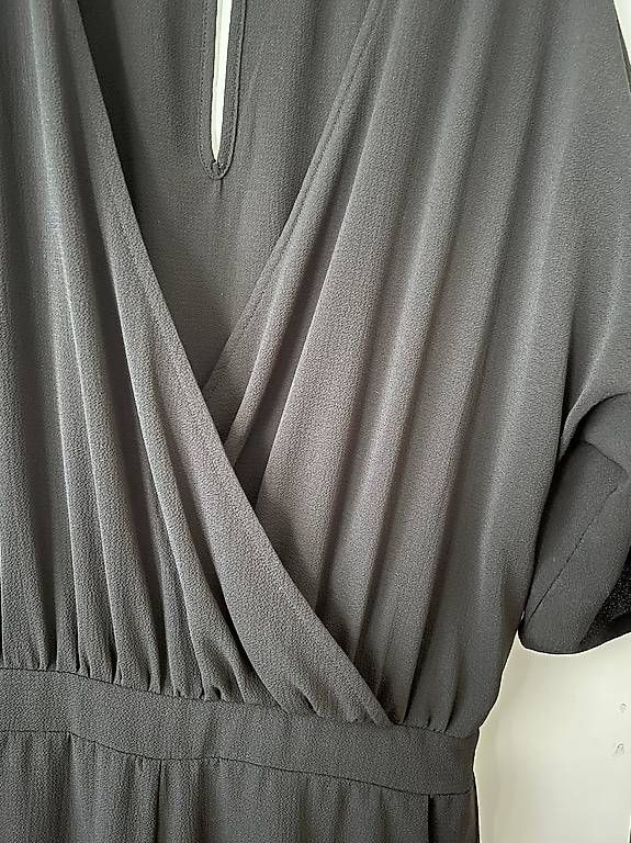 Tute: Combinaison noire, taille S – Usato da Lausanne venduto da sugarplumfairy 1
