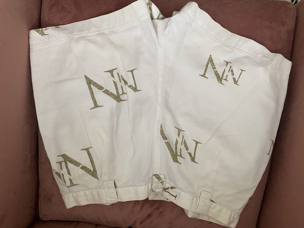Pantaloni: Short – Usato da Pfäffikon SZ venduto da Laladi8001 2