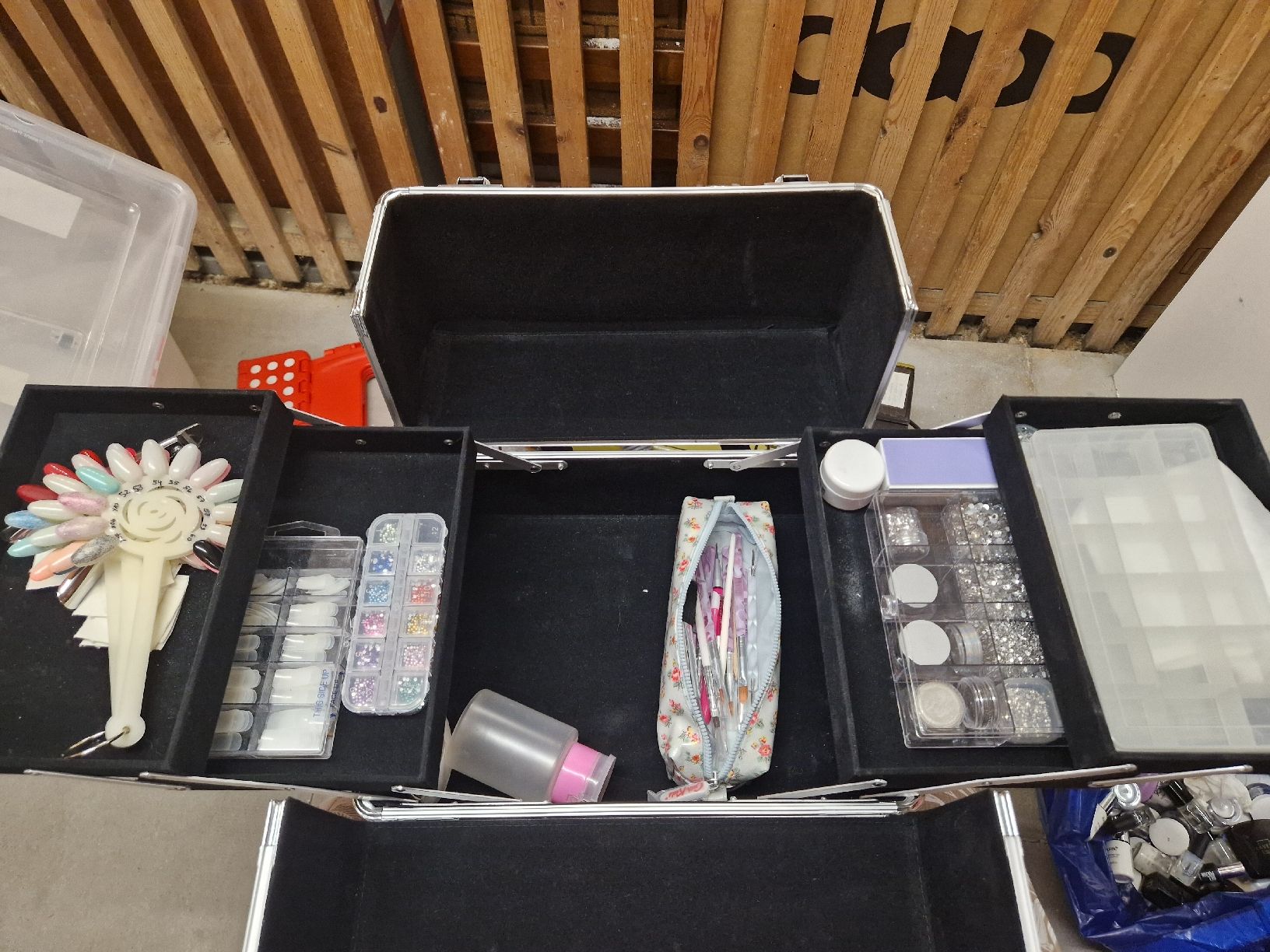 Ongles artificiels: Gelnagel/Nageldesign Set mit Koffer – D'occasion à Zürich par Mani56 2