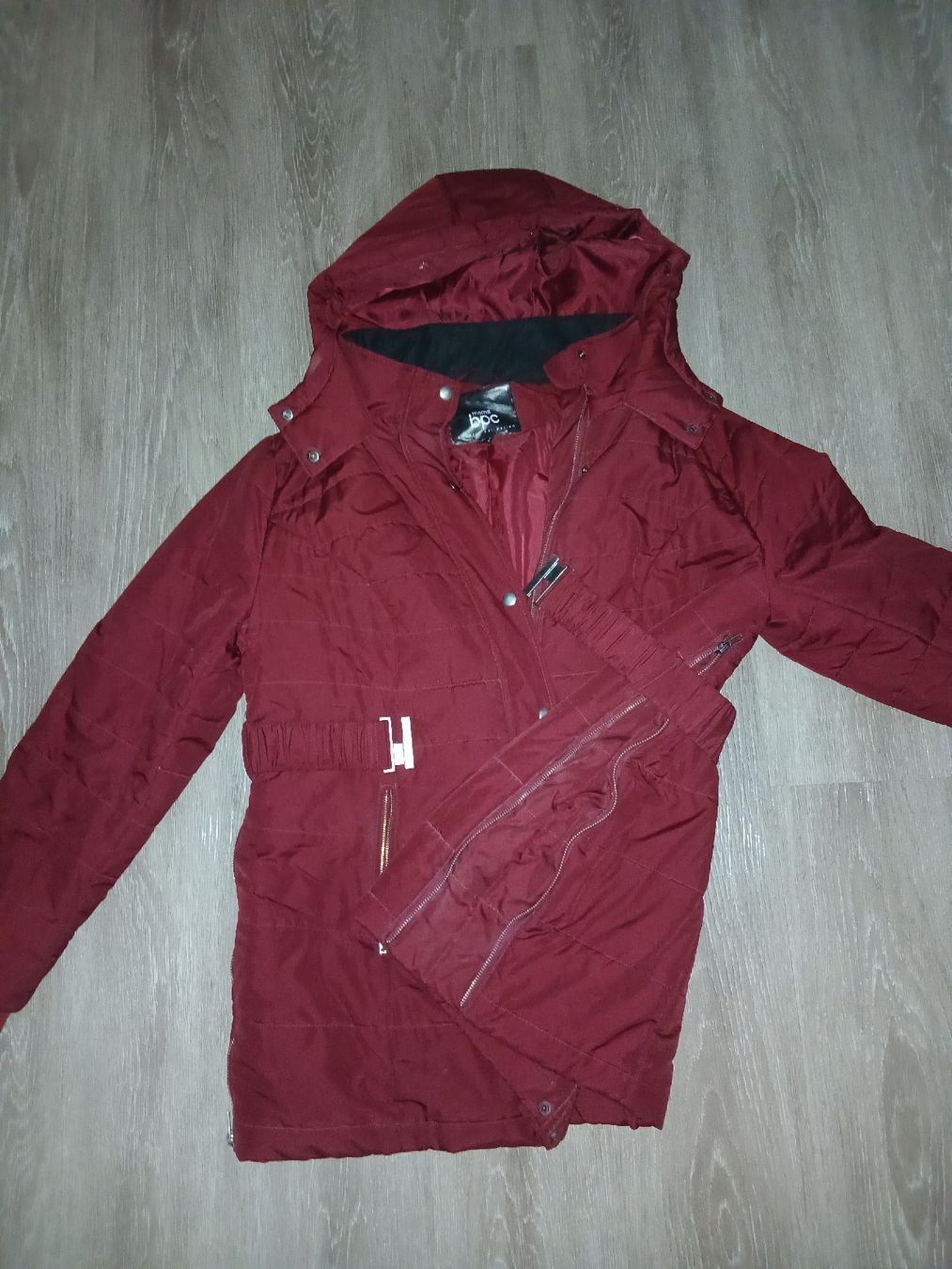 Giacche: BPC Mama Jacke Damen Bordeaux Grösse 44  – Usato da Niederbüren venduto da HardStorm 3