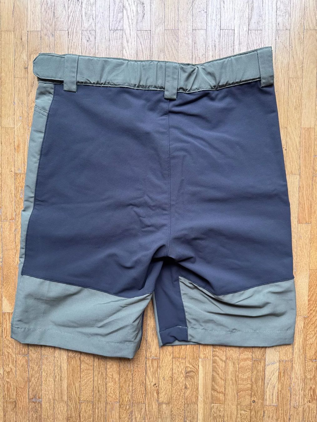 Helly Hansen Hosen: Helly Hansen Cargo Shorts Grösse 164/14 – Neu (gemäss Beschreibung) aus Zürich von reeses2011 2