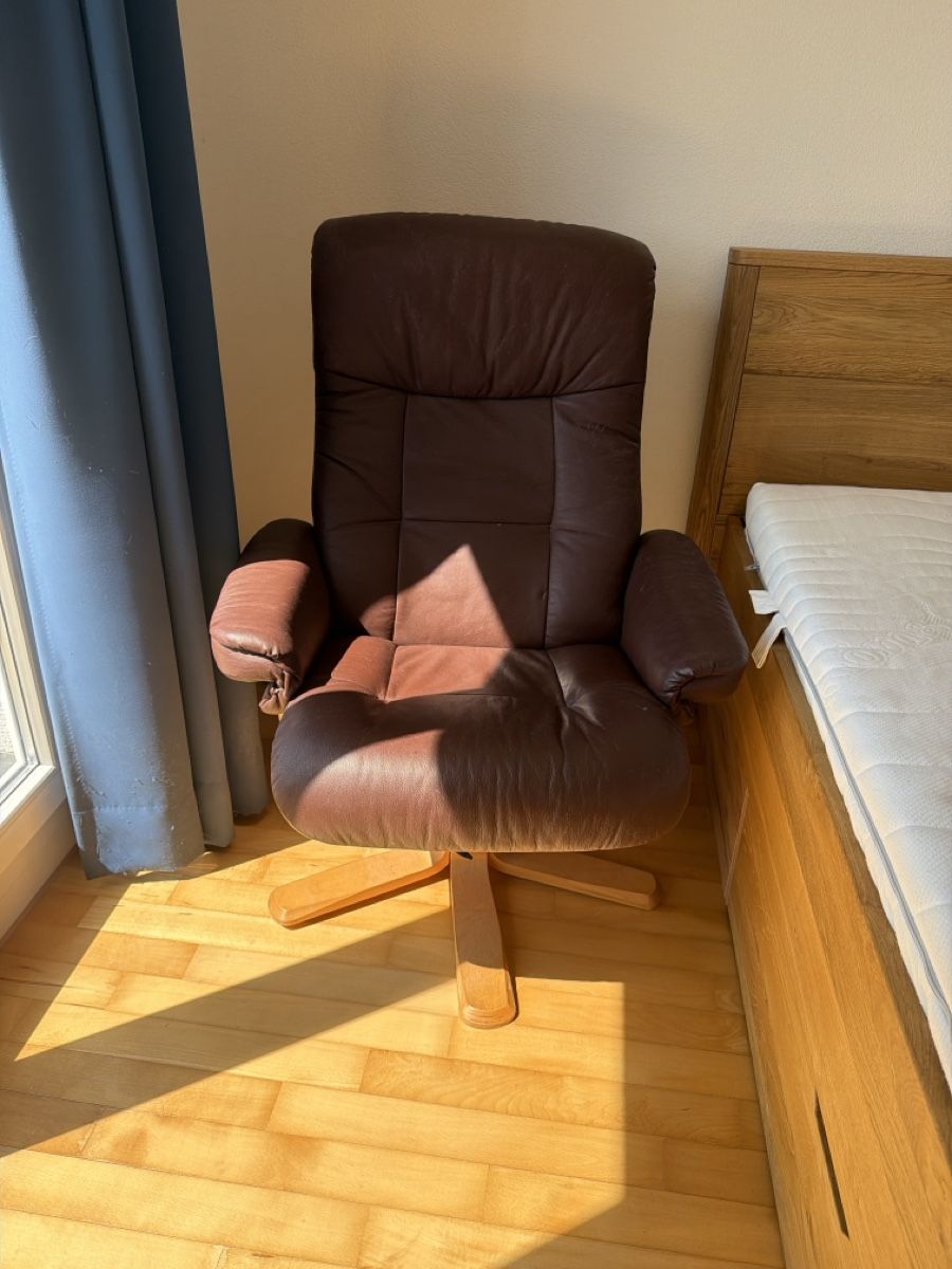 Fauteuils:   LEDERSESSEL    – D'occasion à Wetzikon ZH par philippe_22